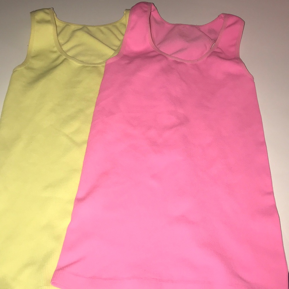 Two fitted tank tops bundle